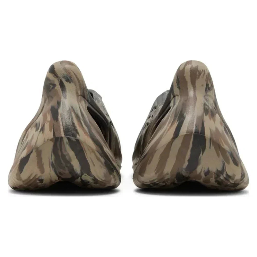 Adidas Yeezy Foam RNR MX Cinder